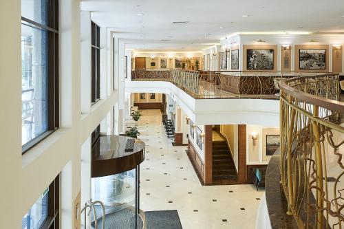 Radisson Blu Hotel, Kyiv Podil City Centre,Kyiv>>Kyiliv,5 star