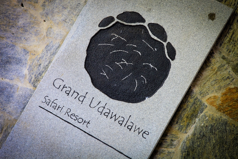 grand udawalawe safari resort
