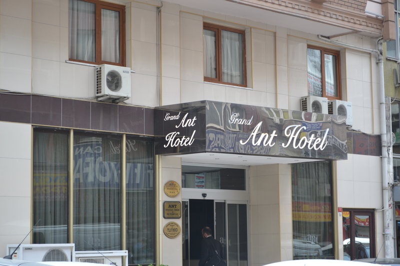 grand ant hotel