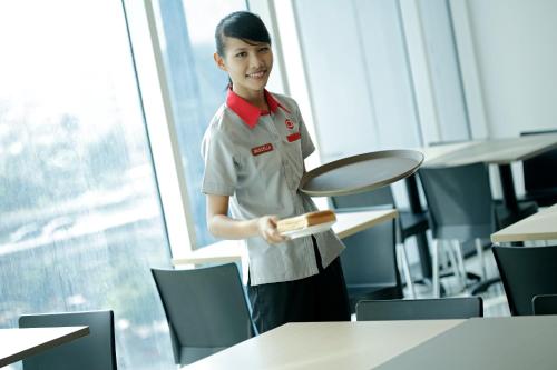 amaris hotel seasons city