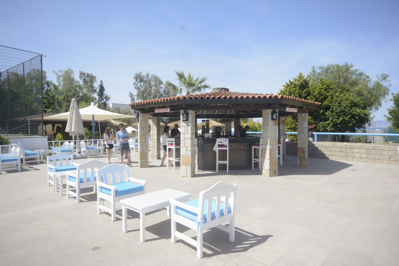 tiana beach resort