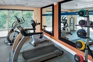 Hampton Inn & Suites Charlotte-Arrowood Rd.,Mecklenburg County>>Charlotte,3 star