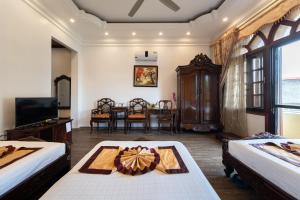 hanoi little town hotel