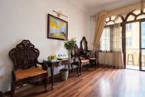 hanoi little town hotel