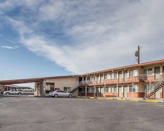 motel 6 hermison or umatila