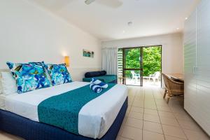 Heron Island Resort,Calliope>>Airlie Beach,3.5 star