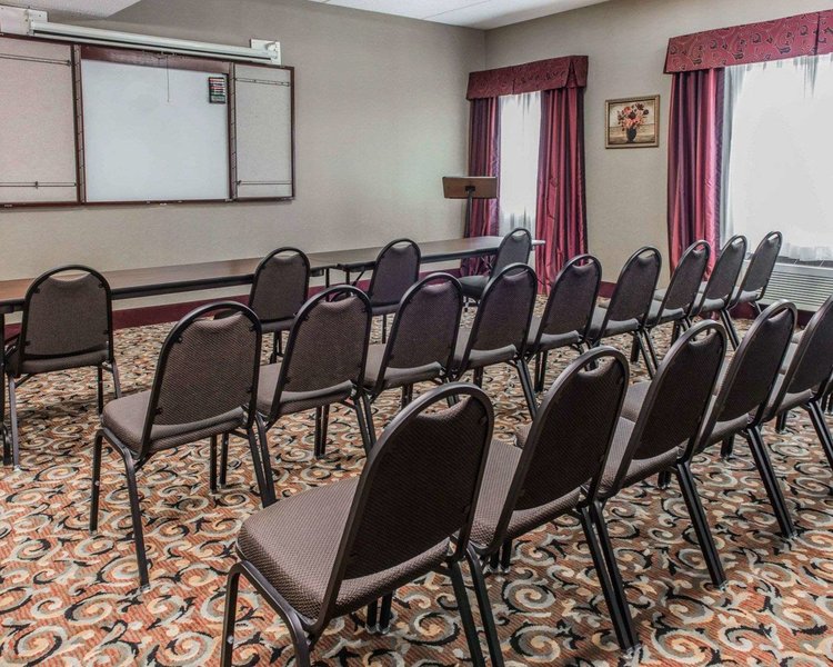 wingate by wyndham pittsburgh west mifflin