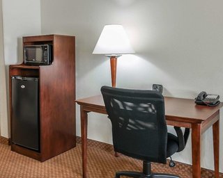 Comfort Suites Near Indianapolis Airport,Indianapolis>>Indiana,3 star