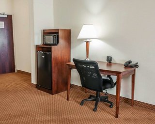 Comfort Suites Near Indianapolis Airport,Indianapolis>>Indiana,3 star