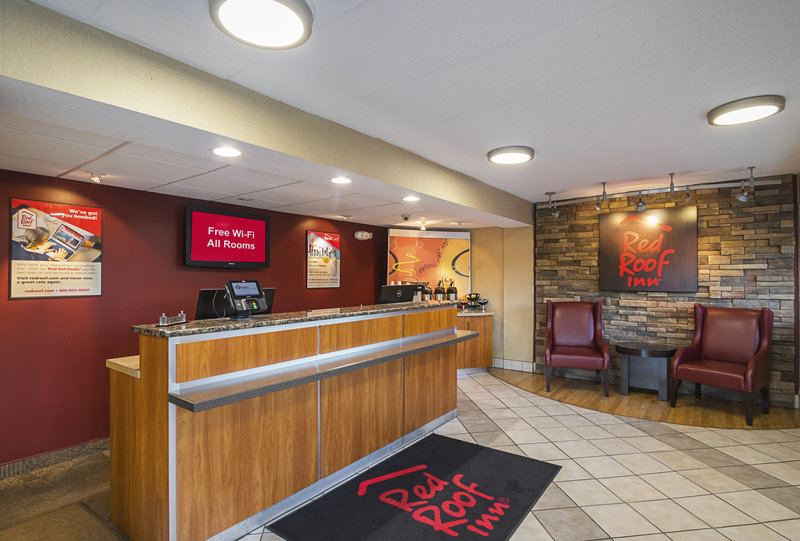 red roof inn indianapolis north college park