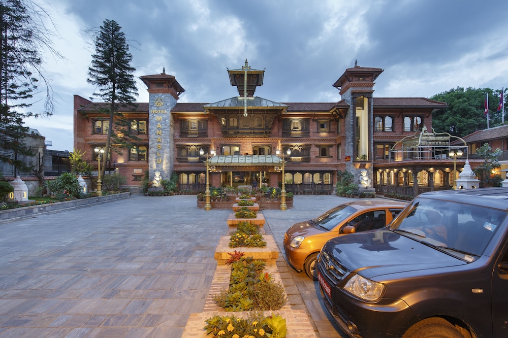 hotel manaslu