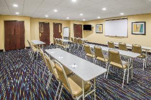 holiday inn express and suites ashland by ihg