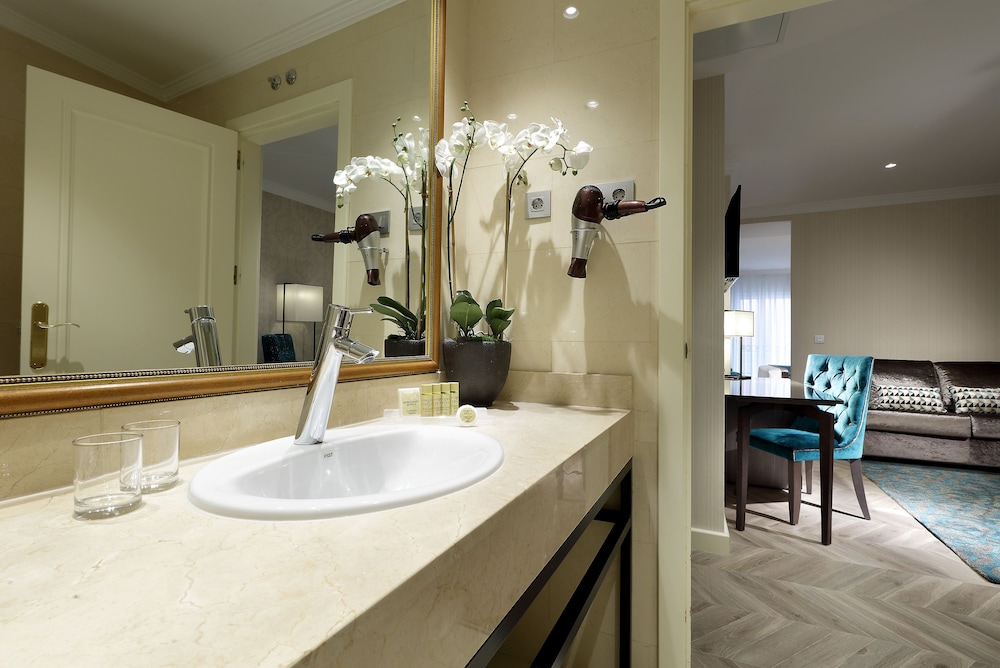 eurostars casa de la lirica