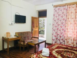 Tourist Hotel,Manali>>Kullu,2 star