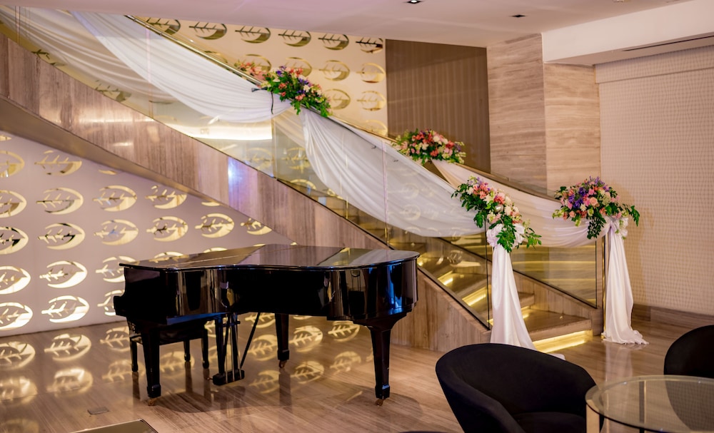 the bayleaf intramuros hotel
