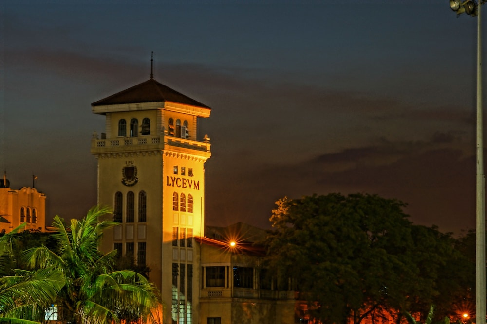 the bayleaf intramuros hotel