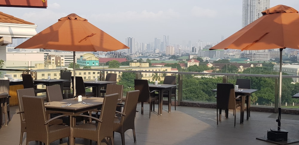 the bayleaf intramuros hotel