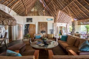 Ninamu Resort,The Tuamotu And Gambier Islands>>Tikehau,3 star
