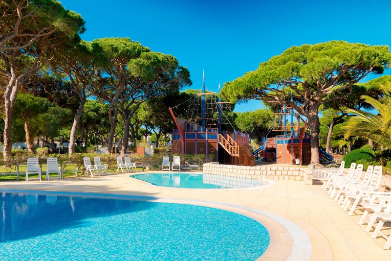pine cliffs hotel