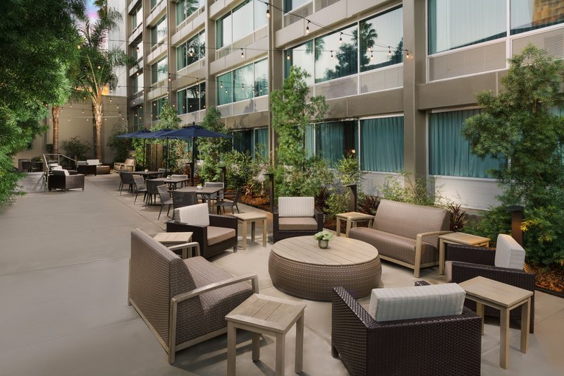 courtyard by marriott los angeles woodland hills
