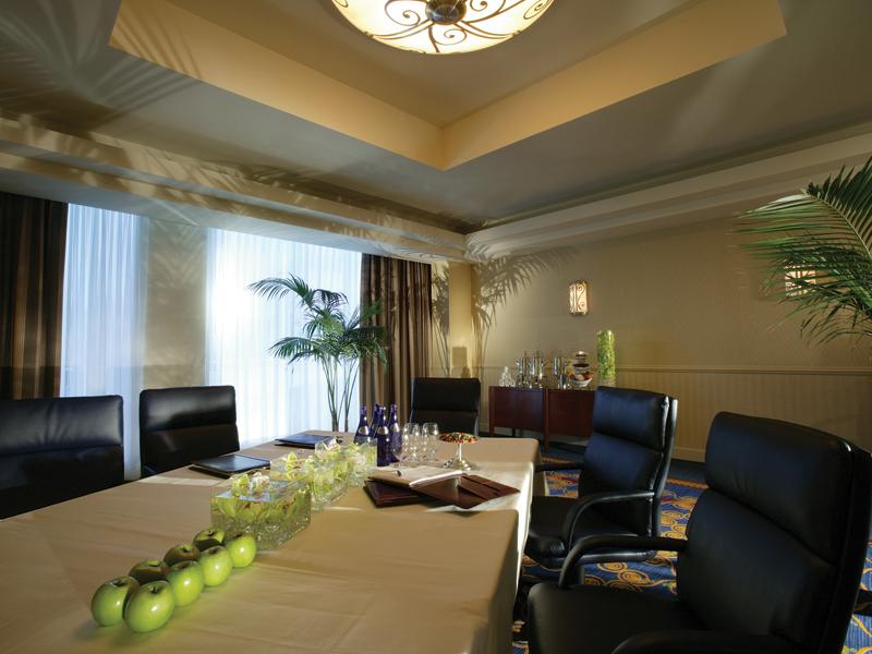 warner center marriott woodland hills