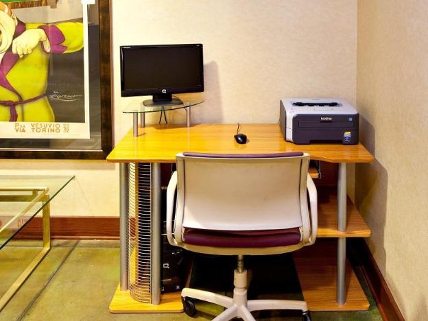 holiday inn express hotel and suites greenville by ihg
