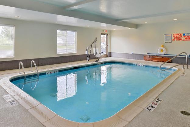 holiday inn express hotel and suites greenville by ihg