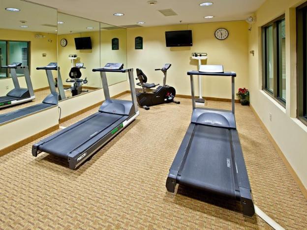 holiday inn express hotel and suites greenville by ihg