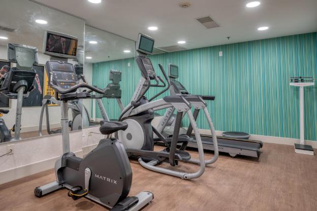 holiday inn express hotel and suites greenville by ihg