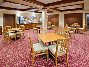 holiday inn express hotel and suites greenville by ihg