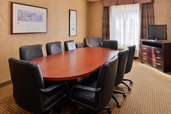 Holiday Inn Express Hotel & Suites Greenville By Ihg,Greenville>>Darke County,3 star