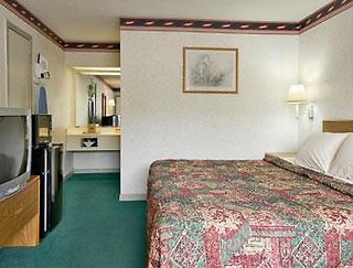 Days Inn By Wyndham Jacksonville,Little Rock>>Jacksonville,2 star