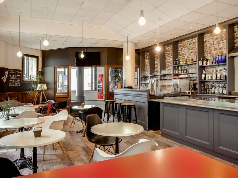 ibis angers centre chateau