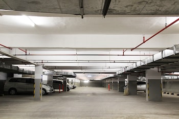 hariston hotel and suites