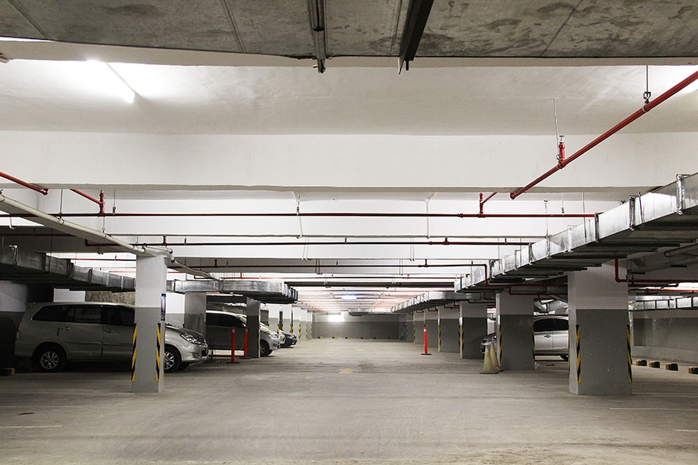 hariston hotel and suites