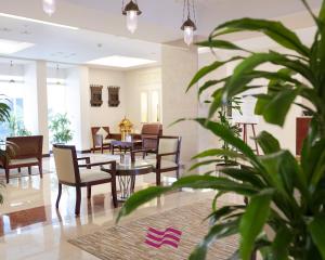 Crowne Plaza Jeddah By Ihg,Taif>>Jeddah,5 star
