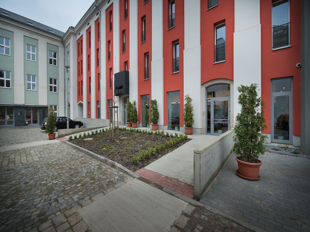 ea business hotel jihlava