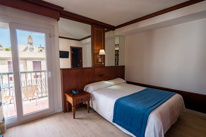 hotel thb felip adults only