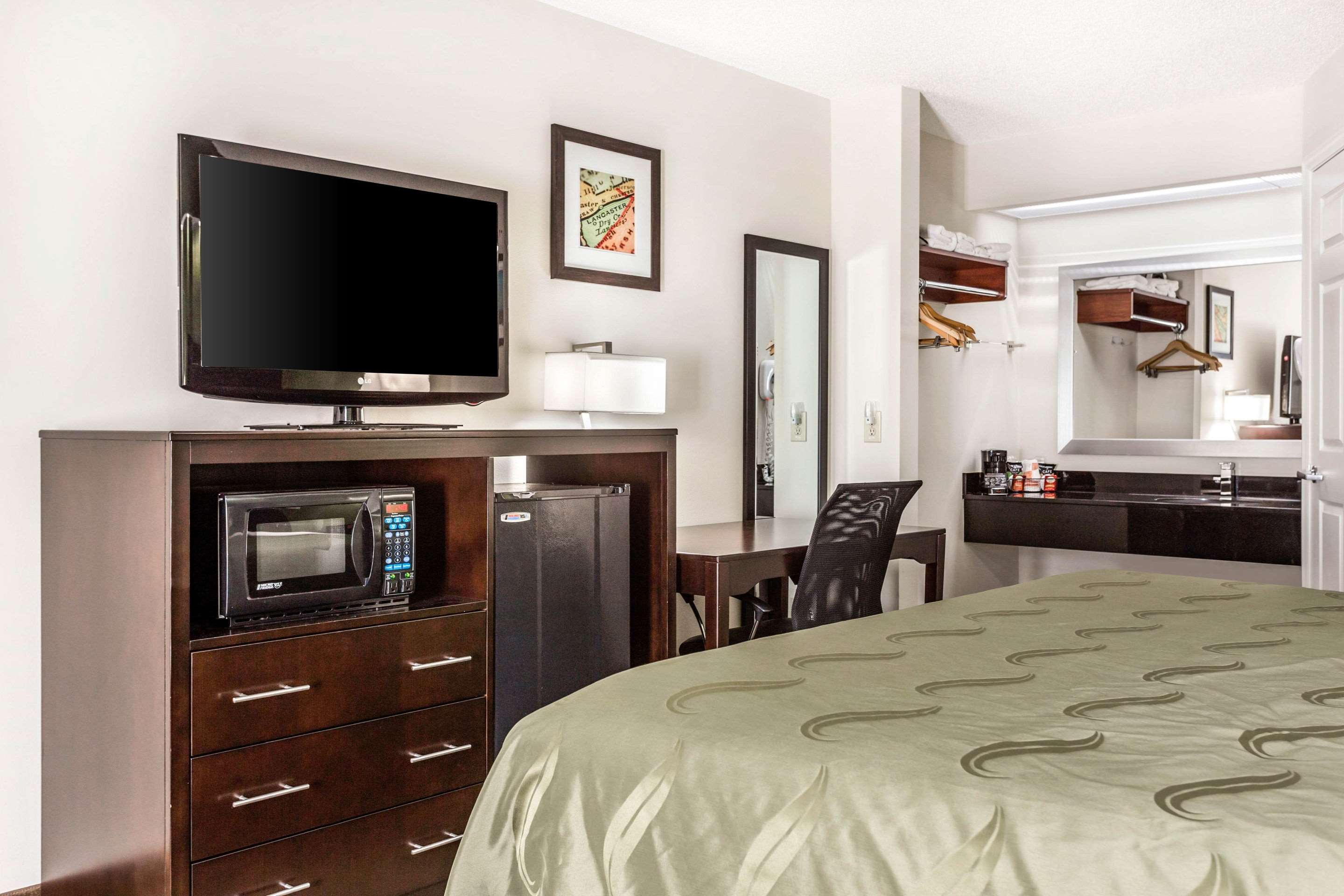 quality inn lancaster
