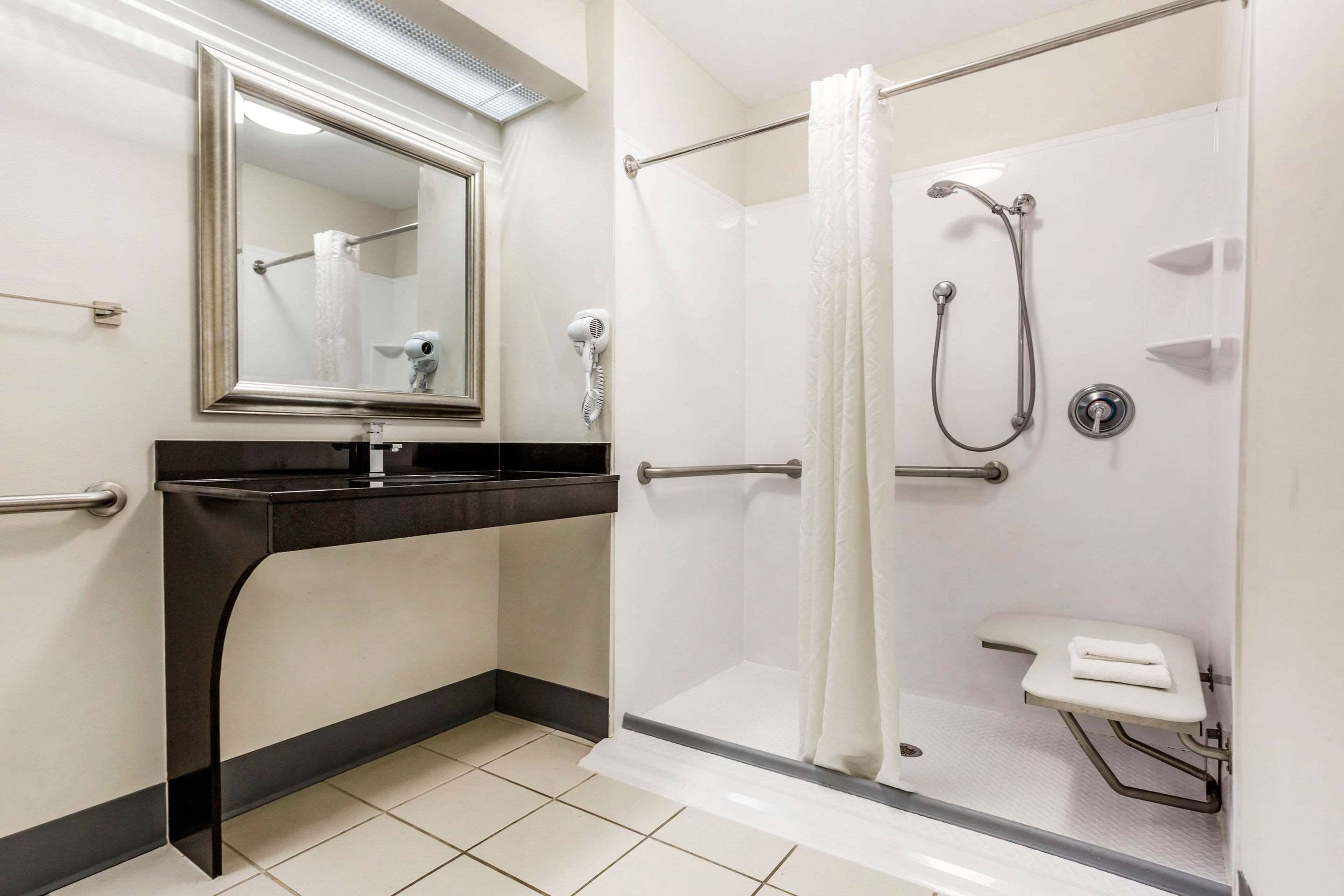 quality inn lancaster