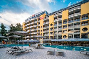 Hvd Viva Club Hotel - Ultra All Inclusive,Near Aladzha Monastery,3 star