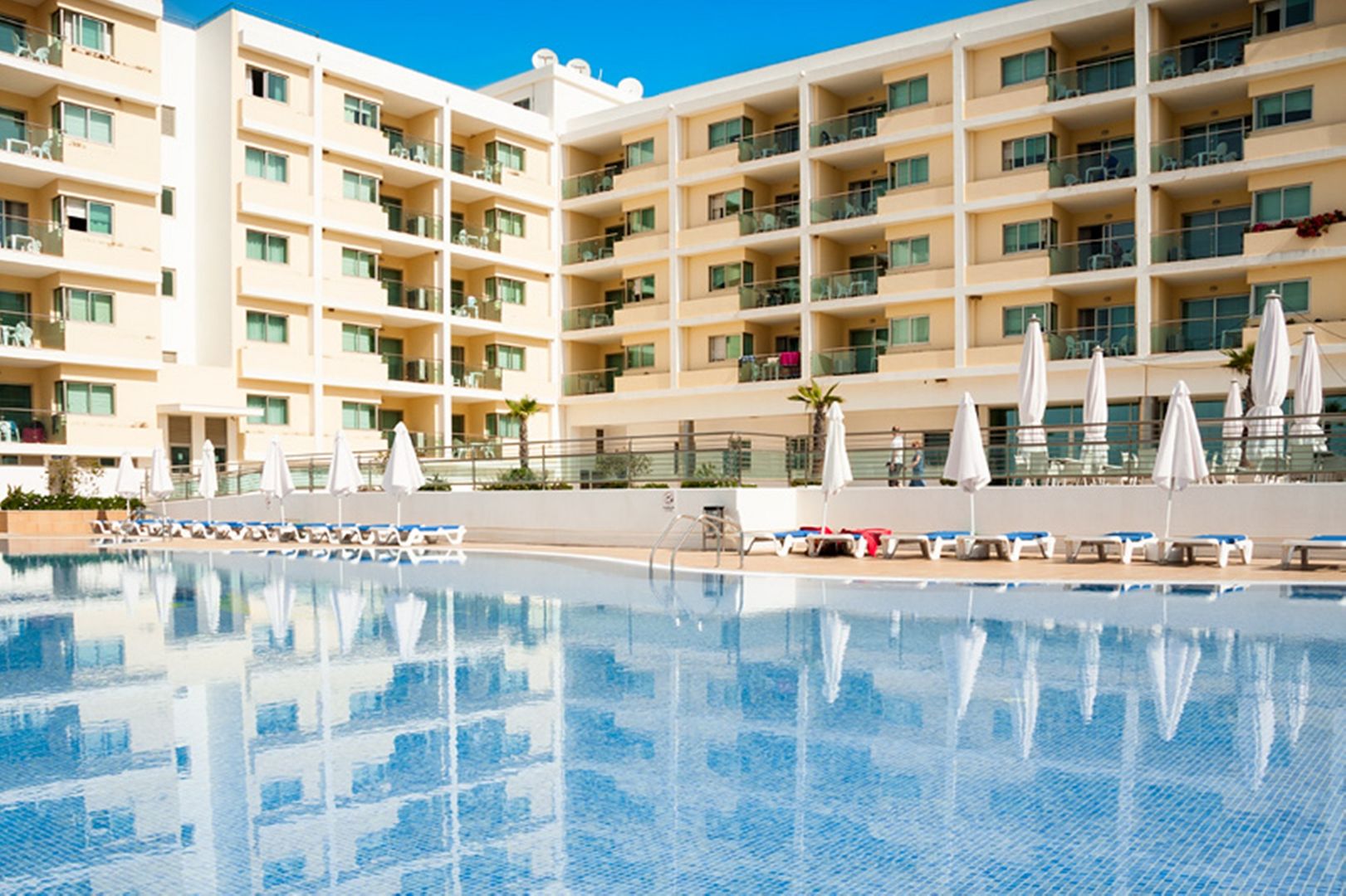 hotel apartamentos dunamar