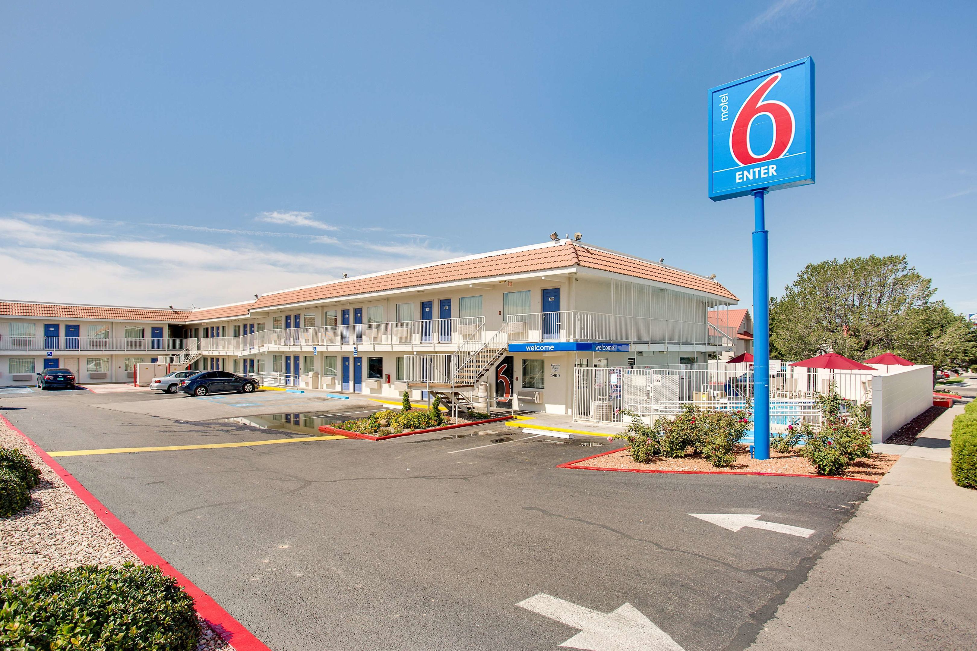motel 6 albuquerque nm carlisle