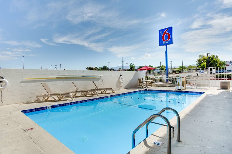 motel 6 albuquerque nm carlisle