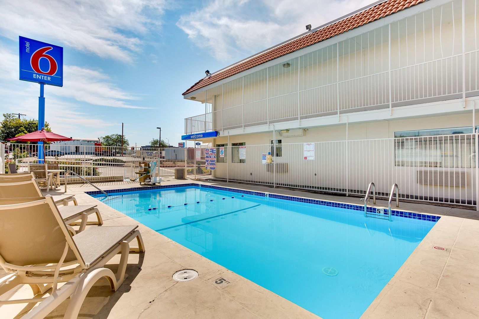 motel 6 albuquerque nm carlisle