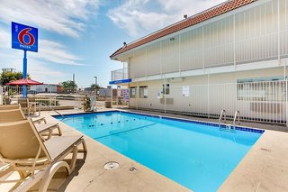 Motel 6 Albuquerque, Nm - Carlisle,Bernalillo>>Albuquerque,2 star