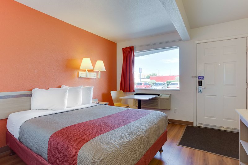 motel 6 albuquerque nm carlisle