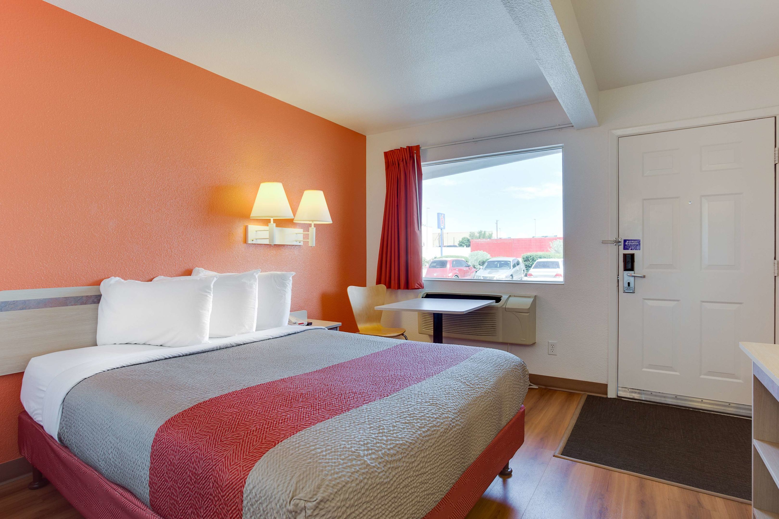 motel 6 albuquerque nm carlisle