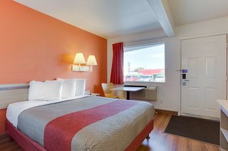 motel 6 albuquerque nm carlisle