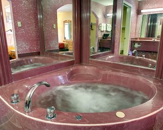econo lodge clinton
